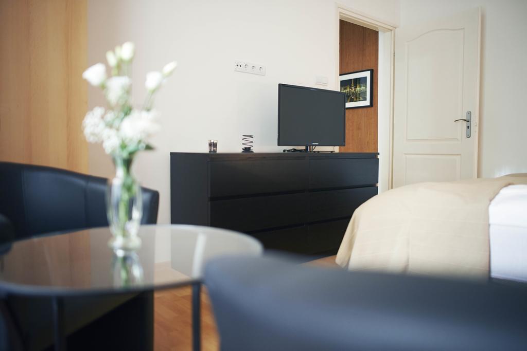 Louisa Apartment Budapest Room photo